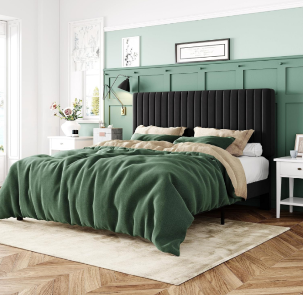 Allewie Queen Velvet Bed