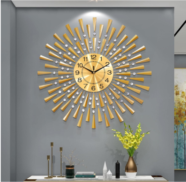 Modern Large Gold Wall Clock: Elevate your decor with our Modern Large Gold Wall Clock.